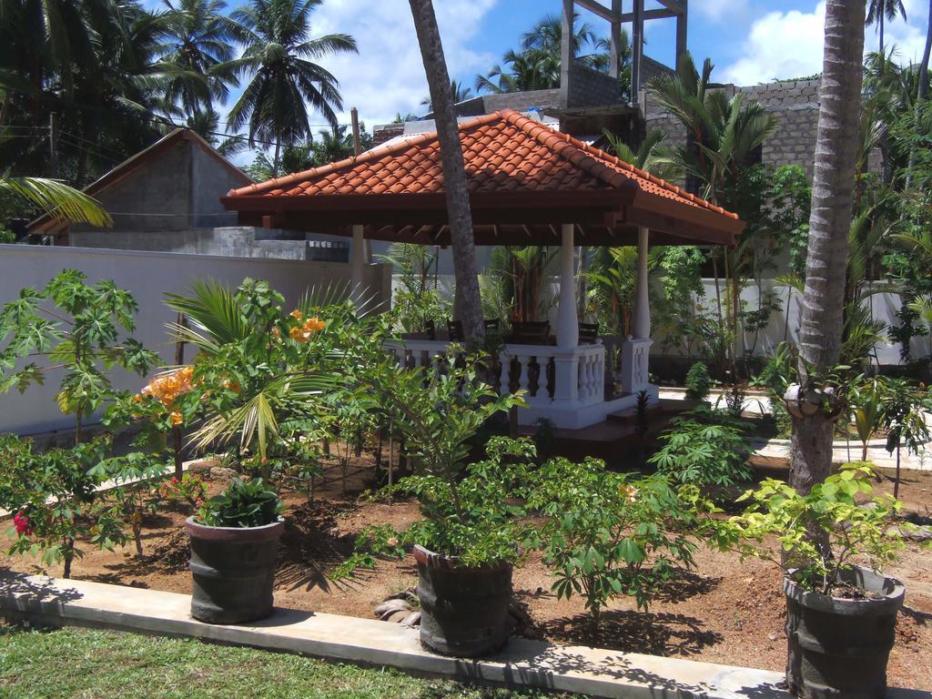 Siroma Villa Bentota Exterior photo